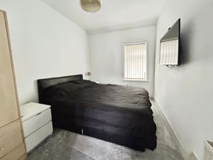 Photo 6- click for photo gallery